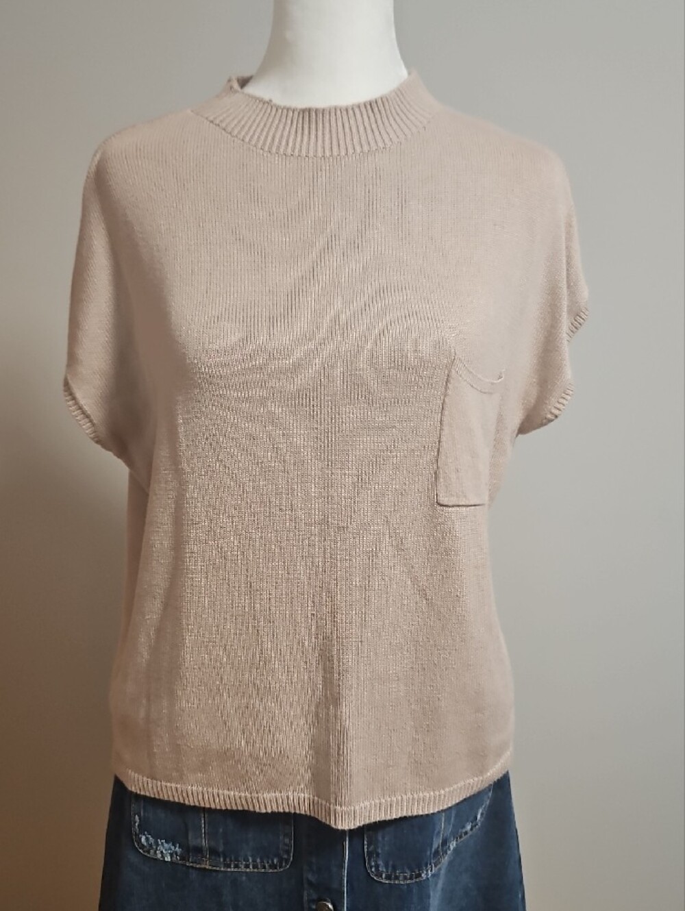 Women's Short Sleeve Knit Top in Beige